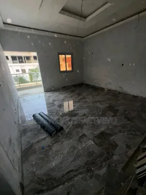 5chbre Duplex dans Djorobite, Cocody à Vendre