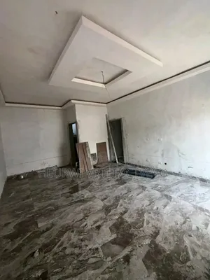 5chbre Duplex dans Djorobite, Cocody à Vendre