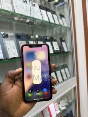 New Apple iPhone 11 64 GB Rouge