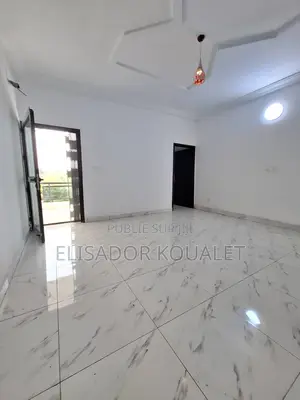 5chbre Duplex dans Elisador Koualet, Cocody à Vendre
