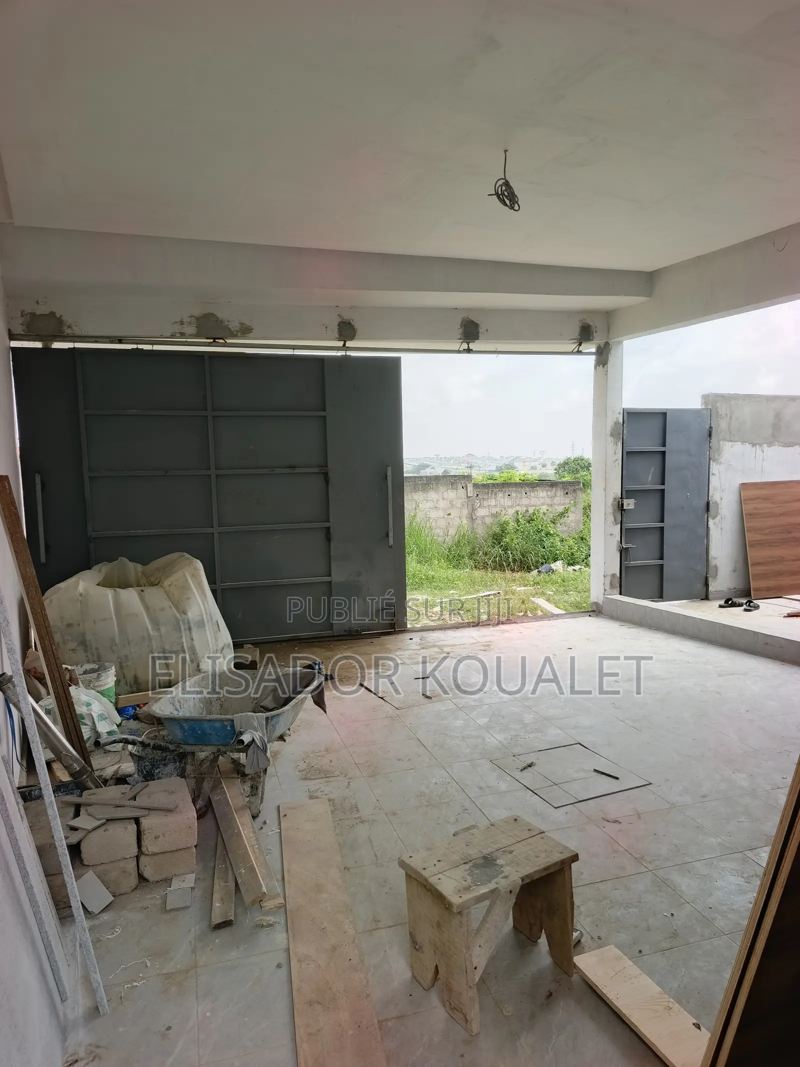 4chbre Villa dans Elisador Koualet, Bingerville à Vendre