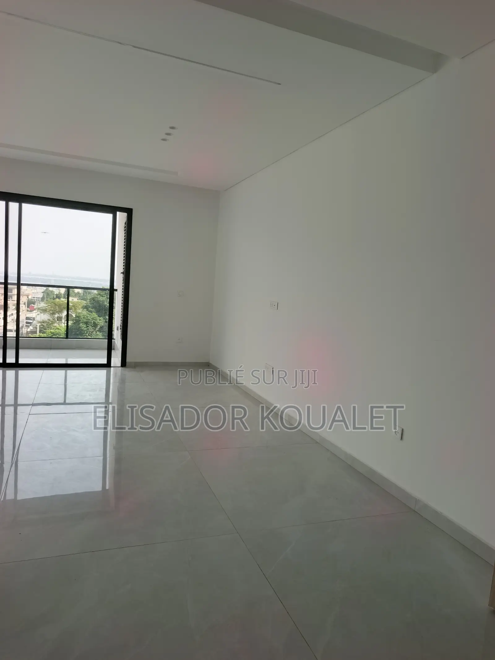 4chbre Appartement dans Cocody à Louer