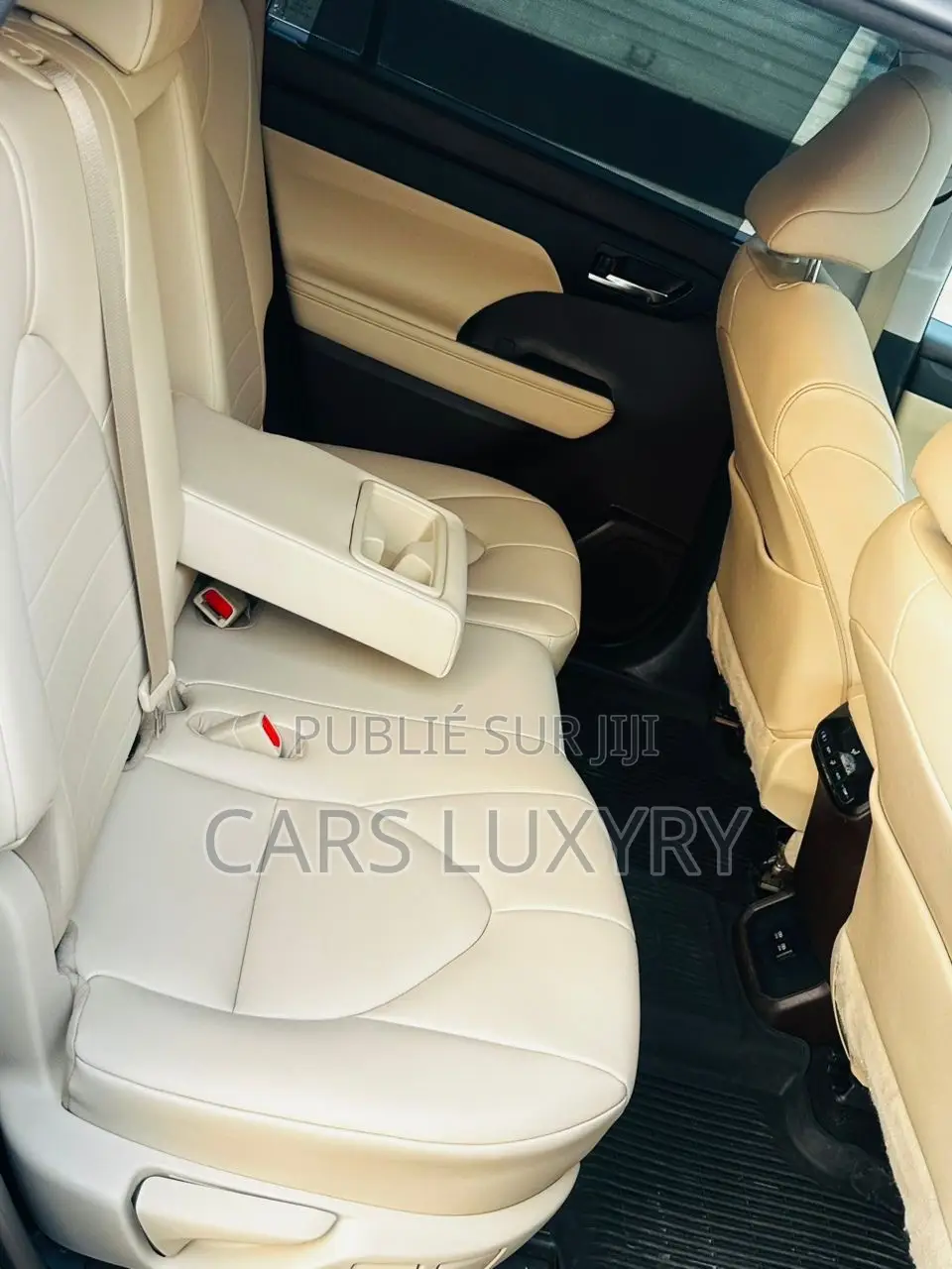 Toyota Highlander XLE 2022 Noir