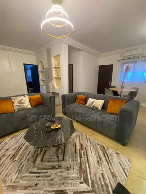 Furnished 3chbre Appartement dans Mt Service Location, Cocody à Louer