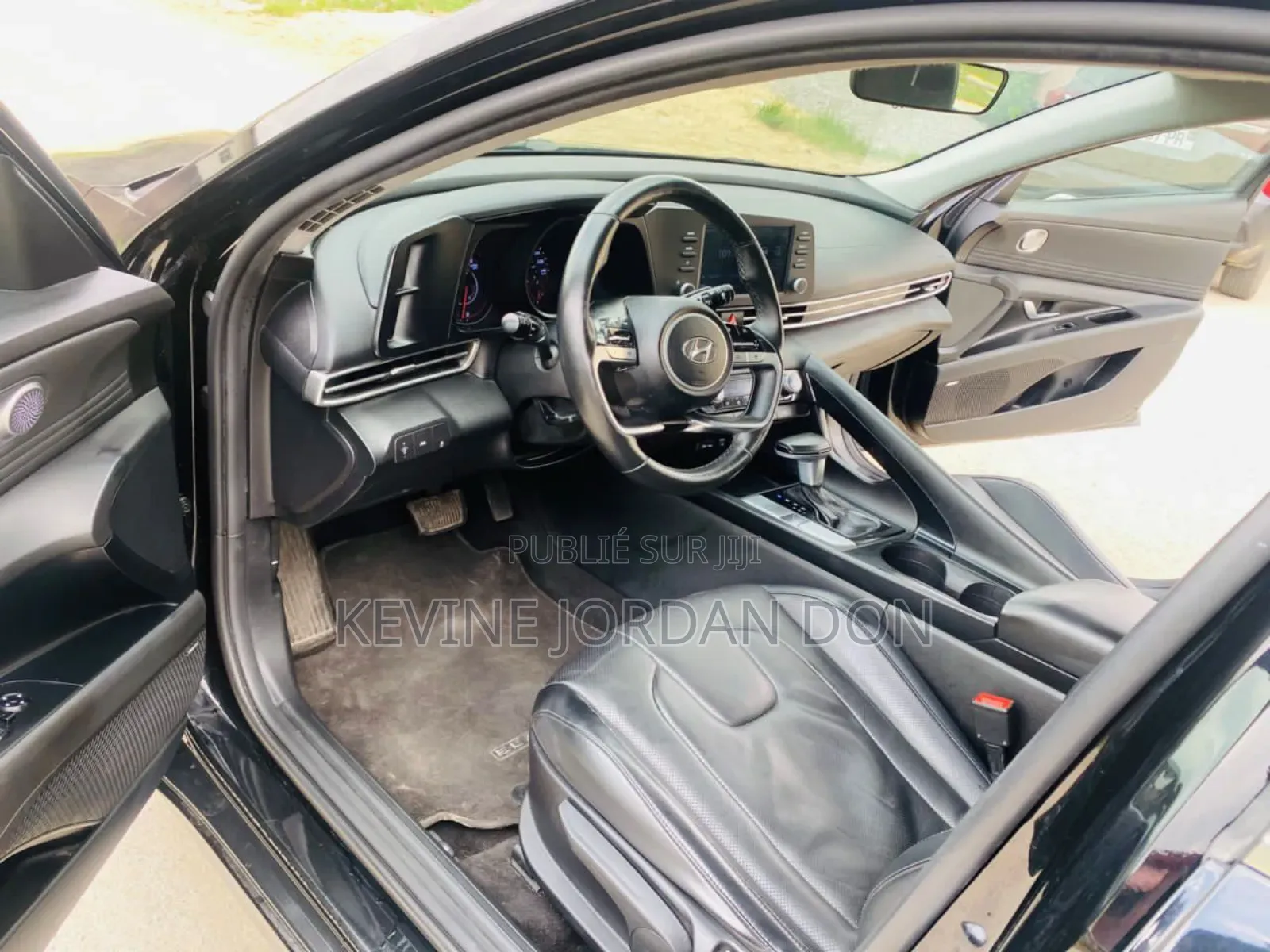 Hyundai Elantra 2022 Black