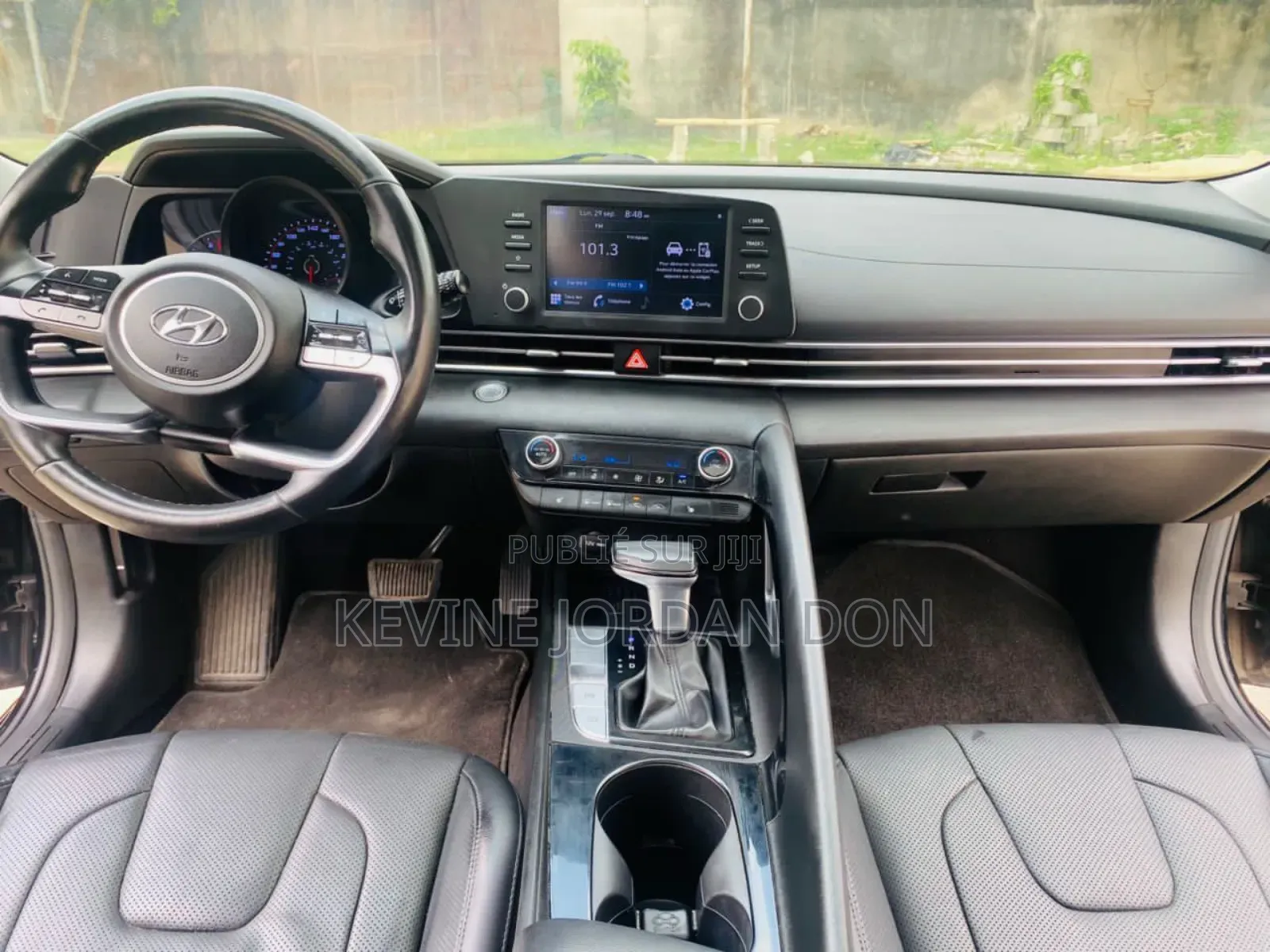 Hyundai Elantra 2022 Black