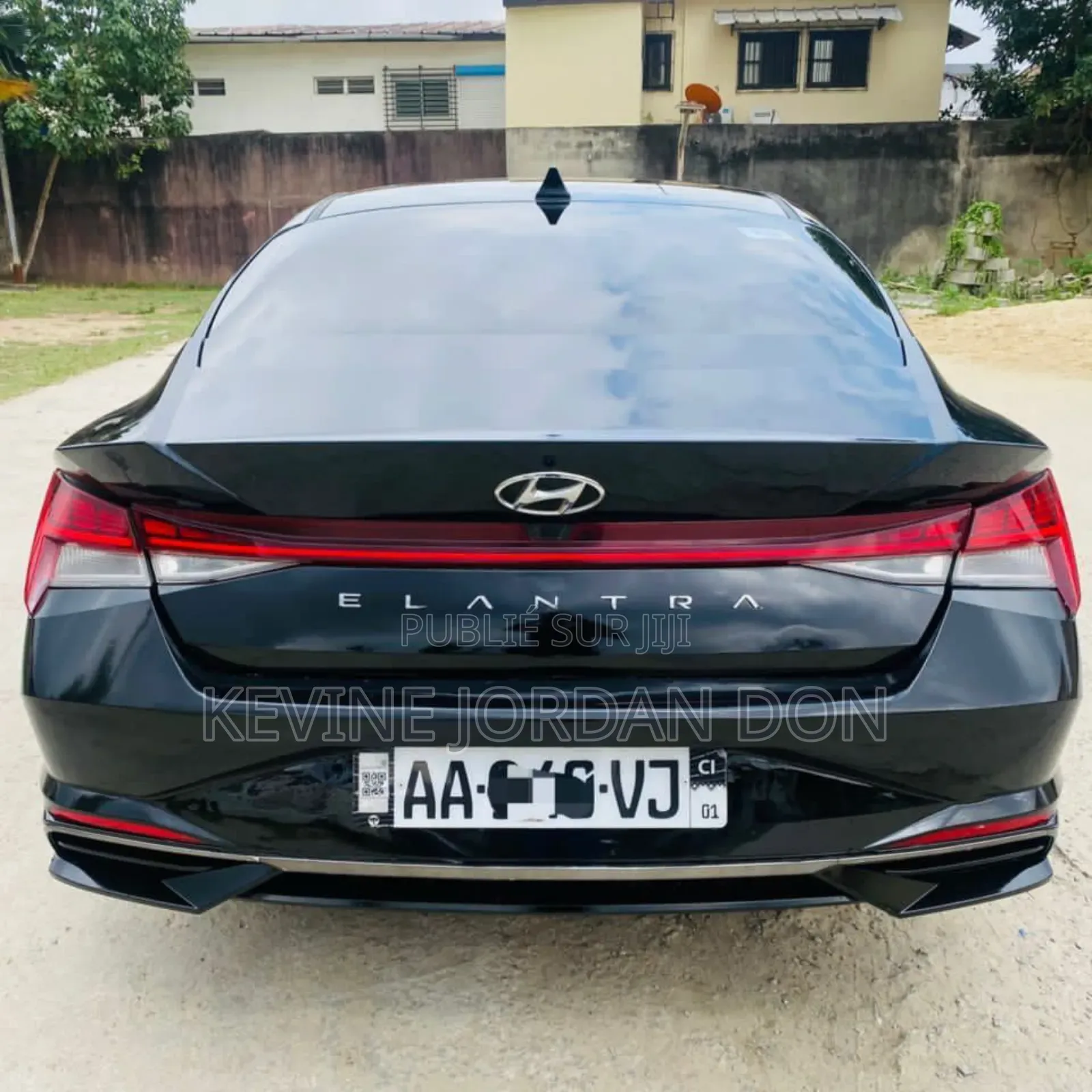 Hyundai Elantra 2022 Black