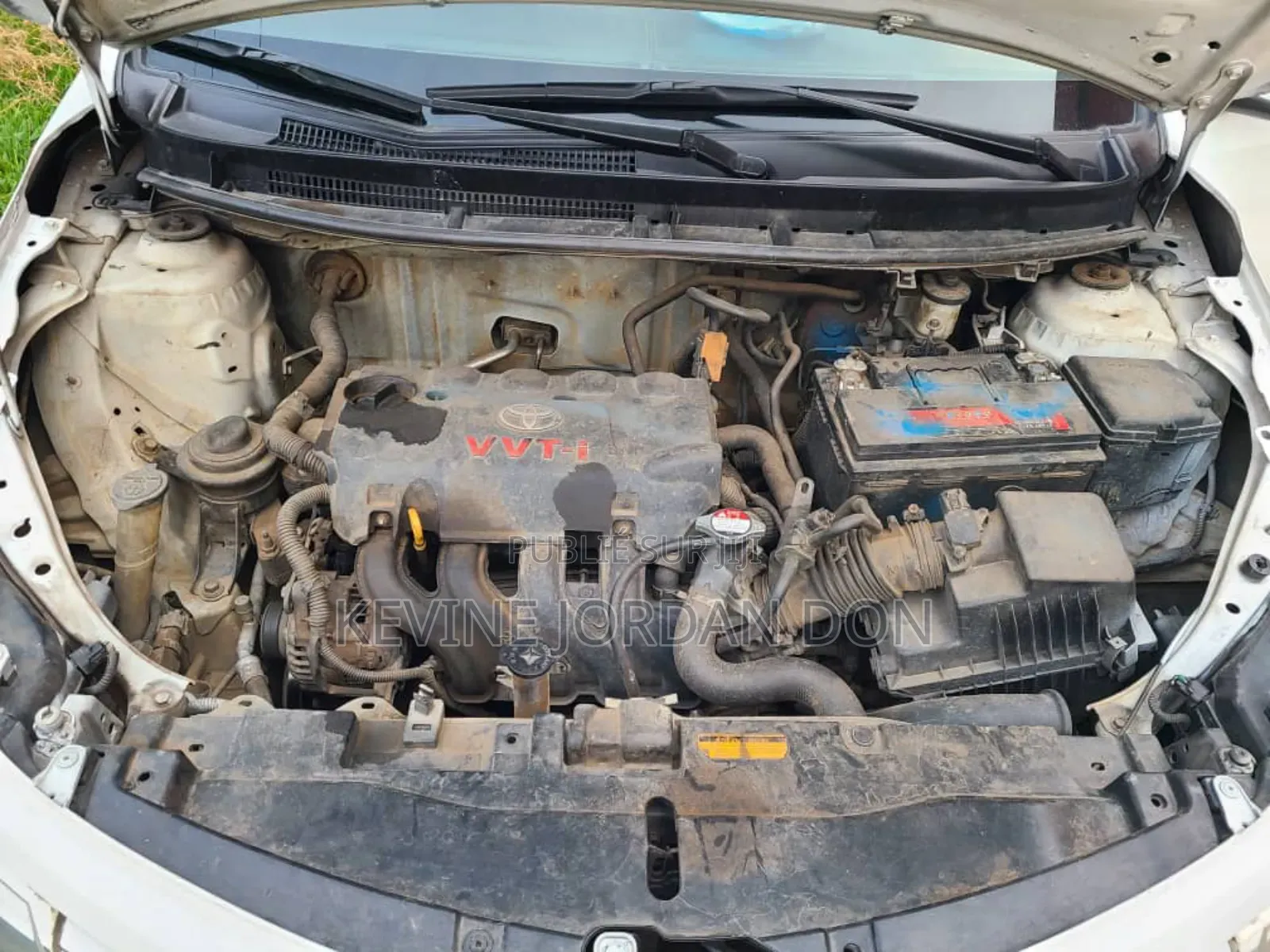 Toyota Yaris 2015 Blanc