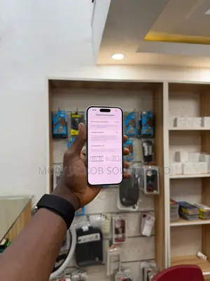 New Apple iPhone 15 128 GB Vert