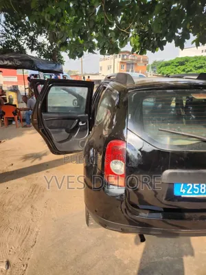 Renault Duster 1.6 AWD 2012 Black