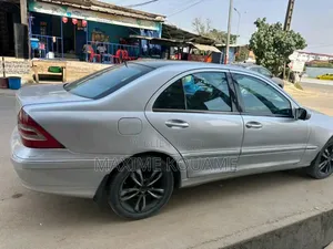 Mercedes-Benz C200 2003 Gris