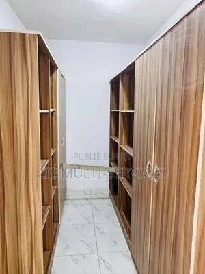 5chbre Duplex dans Zié Multi-Service, Cocody à Vendre