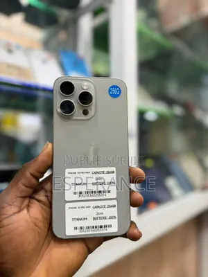 Apple iPhone 15 Pro Max 256 GB Gris