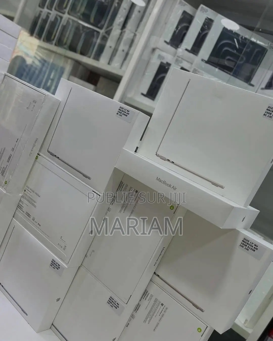 New Apple MacBook Air 2025 M4 13-Inch 16GB Apple M4 SSD 512GB