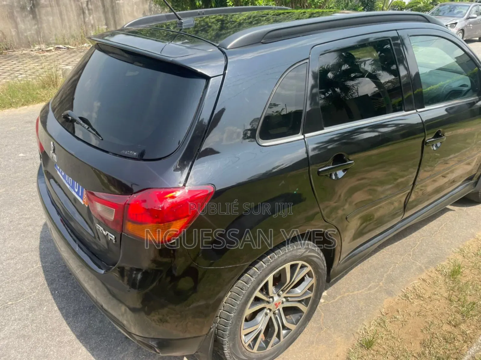 Mitsubishi RVR 2016 Black