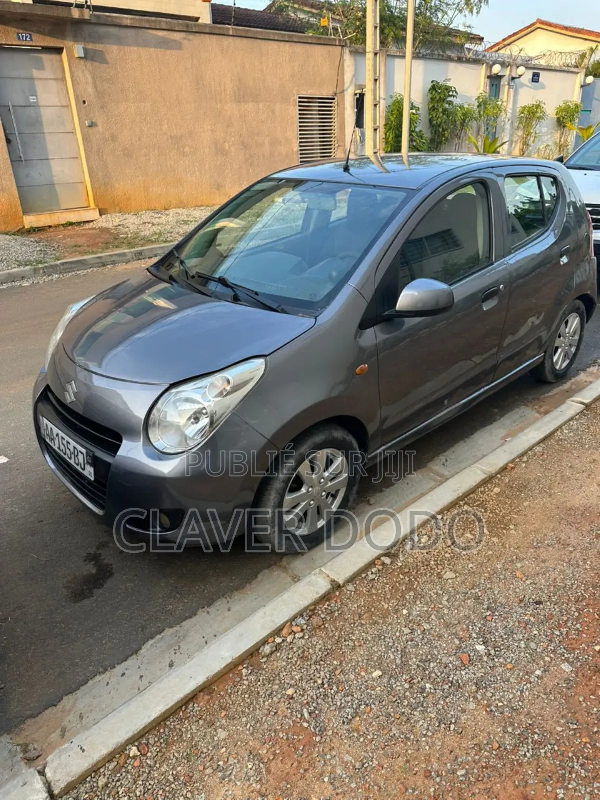 Suzuki Celerio 2015 Gris