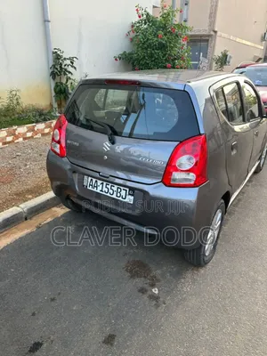 Suzuki Celerio 2015 Gris