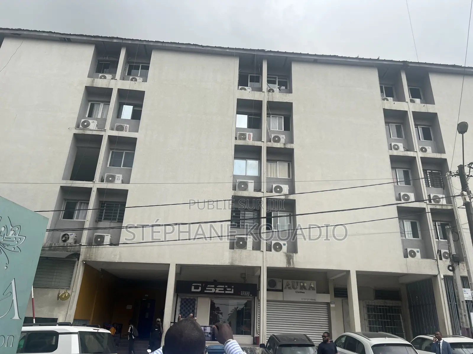 1chbre Appartement dans Stephane, Deux Plateaux à Louer