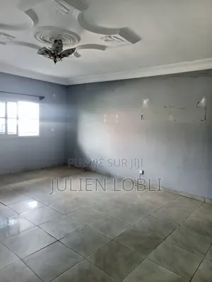 2chbre Appartement dans Cocody à Louer