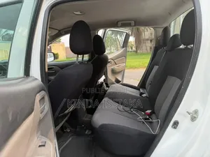 Mitsubishi L200 2019 Blanc cassé