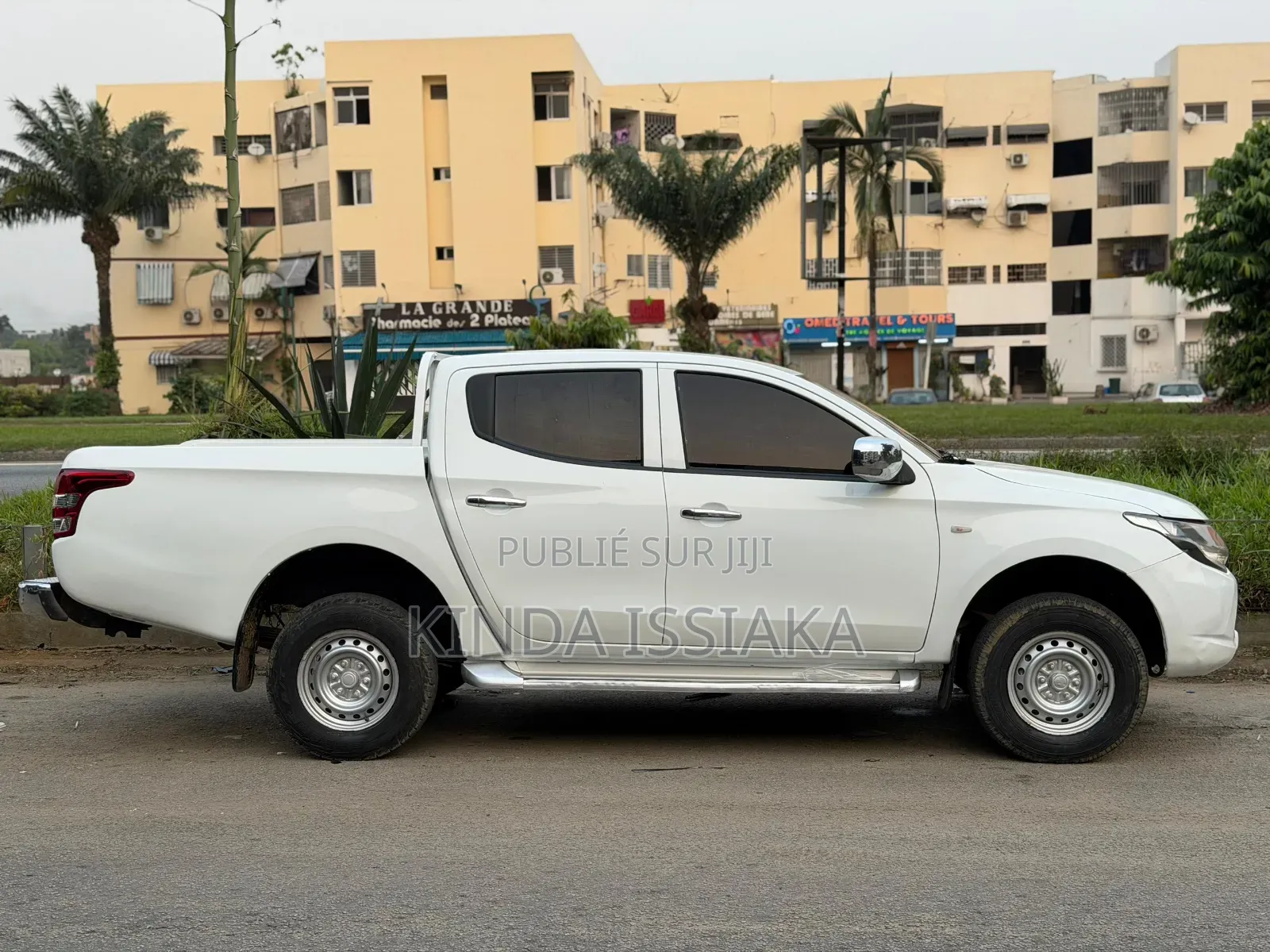 Mitsubishi L200 2019 Blanc cassé