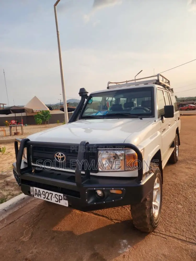Toyota Land Cruiser 2014 Blanc