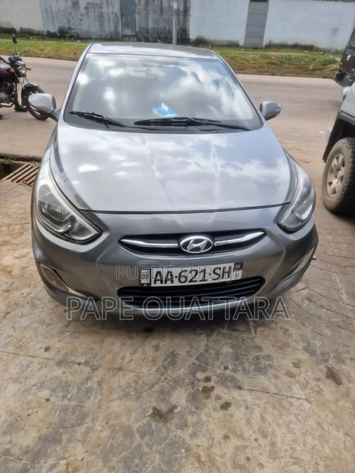 Hyundai Accent 2016 Gris