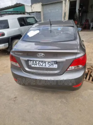 Hyundai Accent 2016 Gris