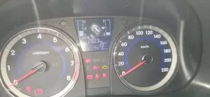 Hyundai Accent 2016 Gris