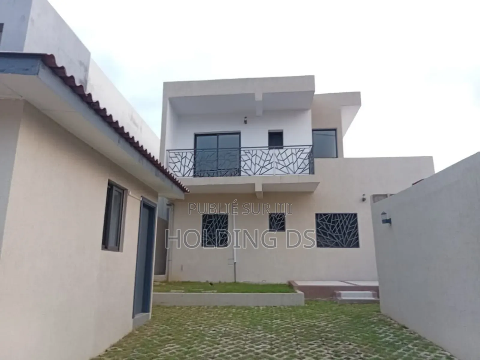 Furnished 4chbre Duplex dans Location Immobilière, Cocody à Louer