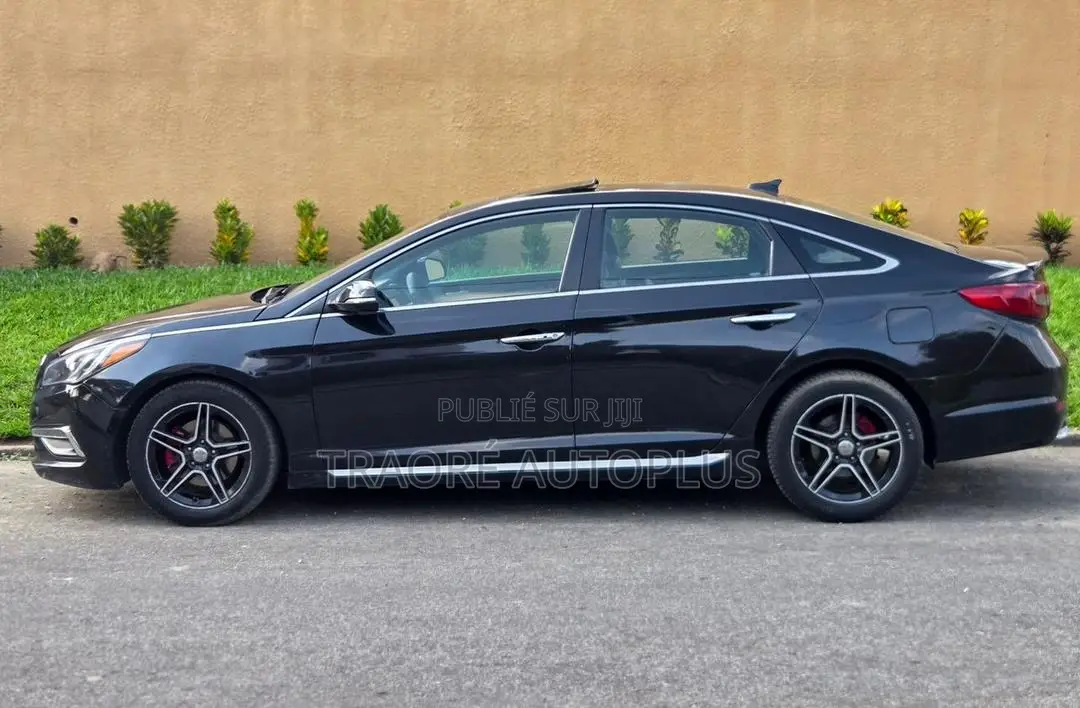 Hyundai Sonata Limited 2.0T Seban (2.0L 4cyl 6A) 2016 Black