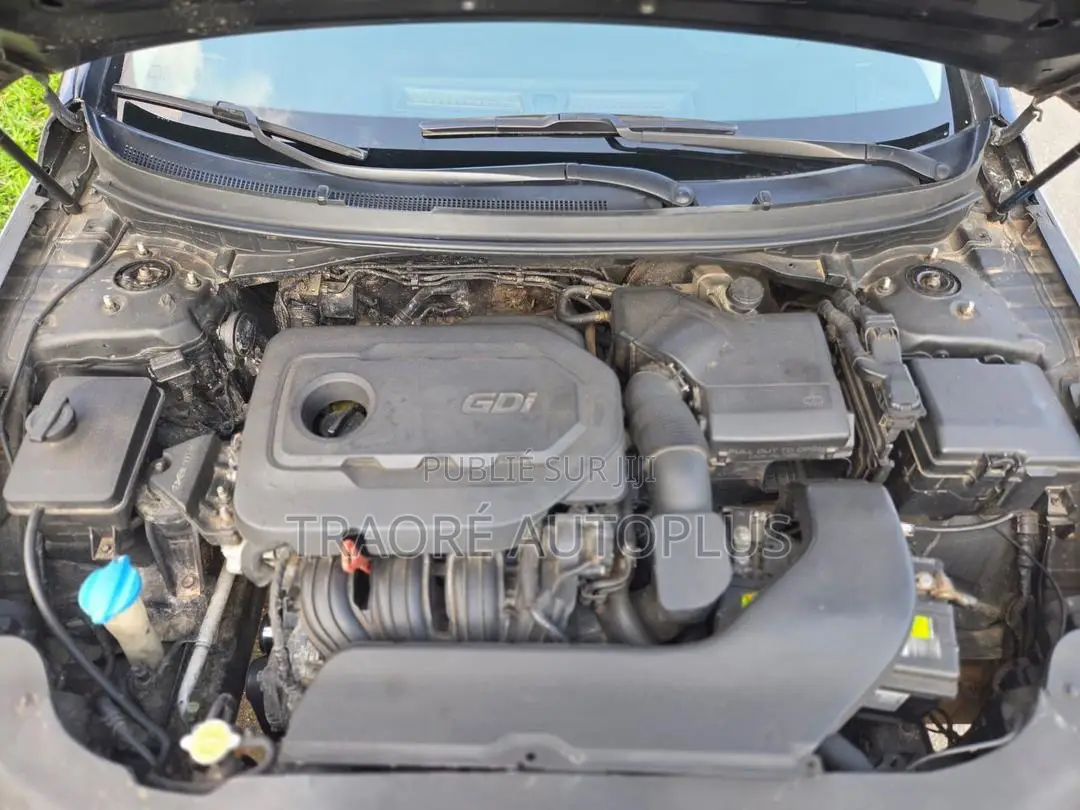 Hyundai Sonata Limited 2.0T Seban (2.0L 4cyl 6A) 2016 Black