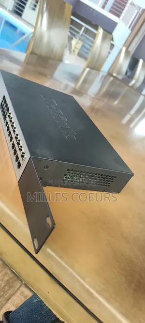 Switch Gigabit Ethernet 24 Ports