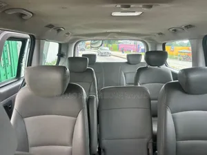 Hyundai Starex 2017 Gris