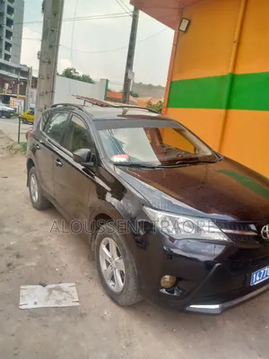 Toyota RAV4 SE FWD (2.5L 4cyl 6A) 2016 Noir Mat