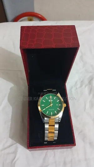 Montre Lacoste Pour Homme Avec Un Bracelet Bicolore (Argent Et Or)