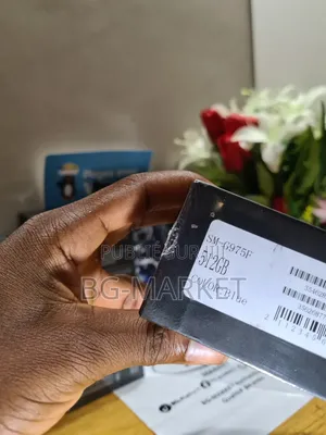 New Samsung Galaxy S10 Plus 512 GB Bleu