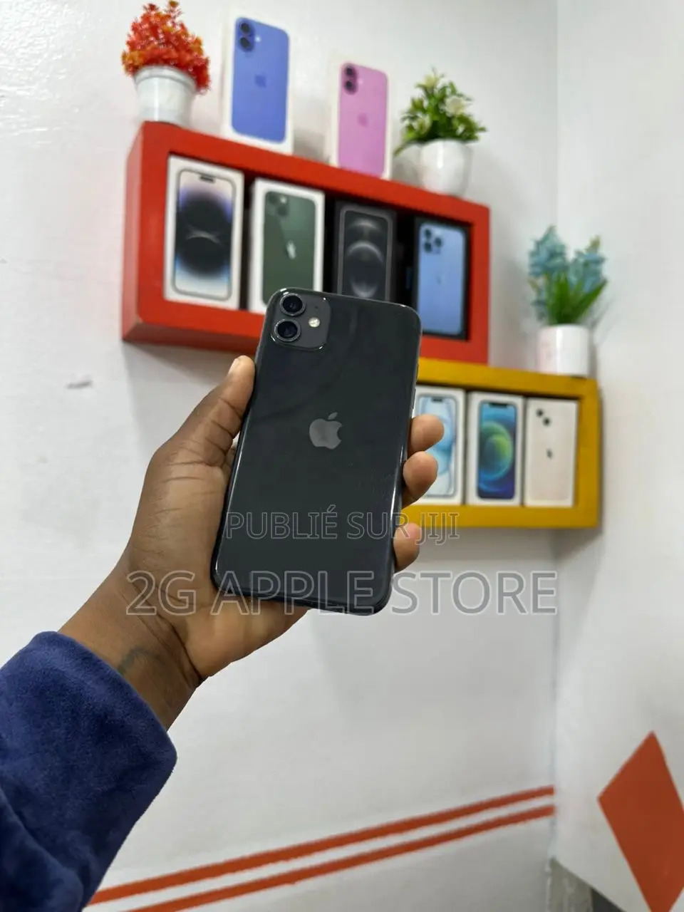New Apple iPhone 11 64 GB Black