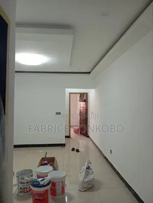 A Louer À La Riviera Bonoumin