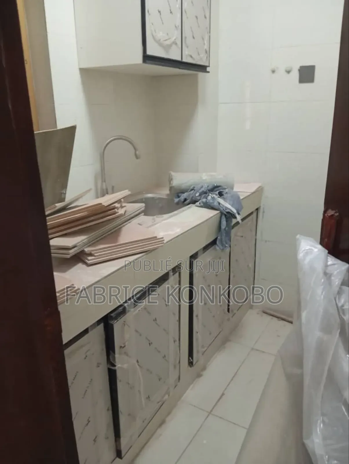 A Louer À La Riviera Bonoumin