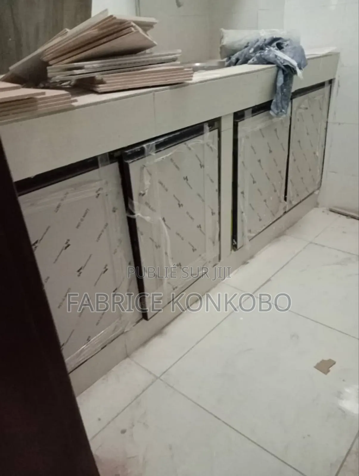 A Louer À La Riviera Bonoumin