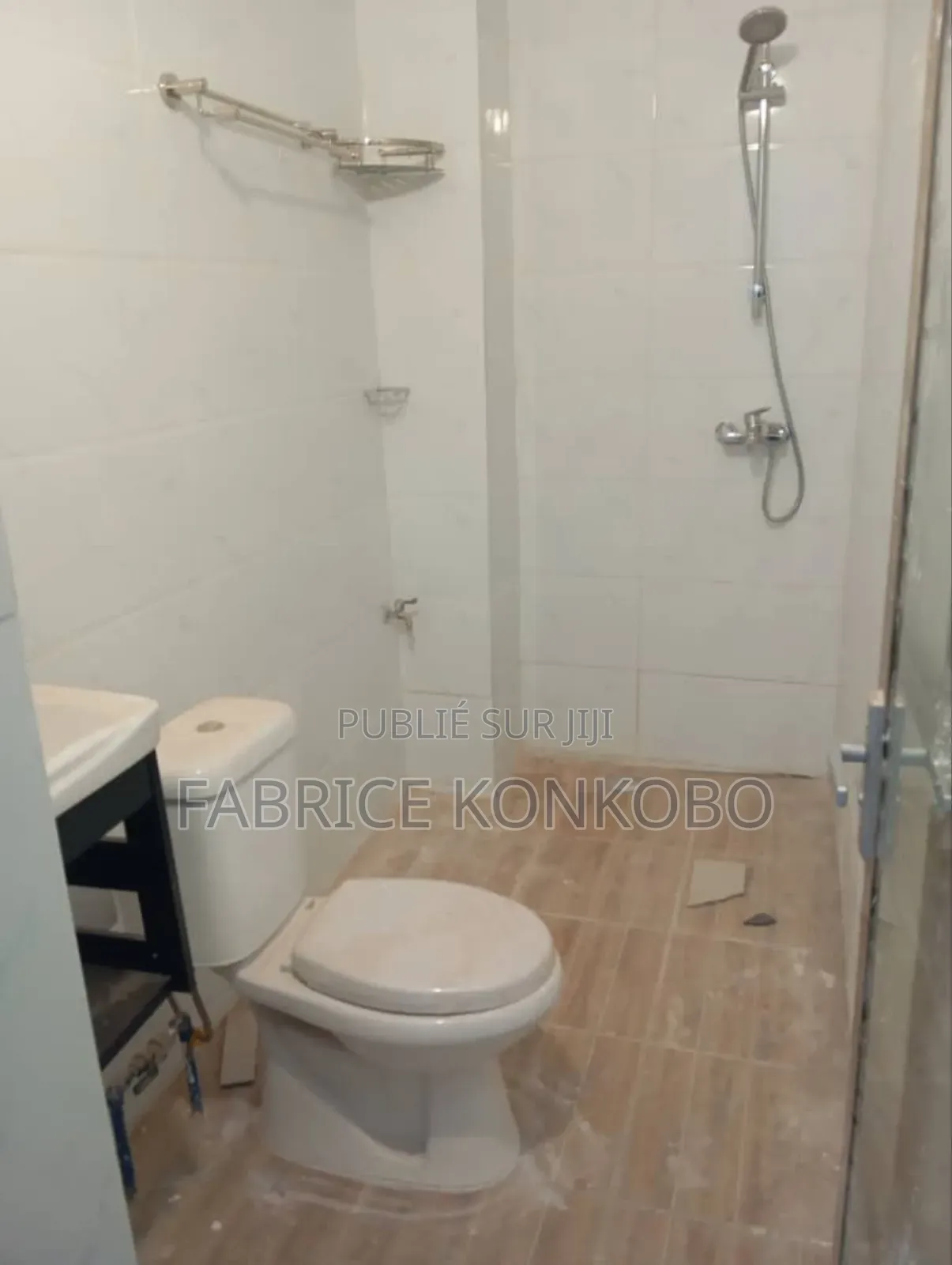 A Louer À La Riviera Bonoumin