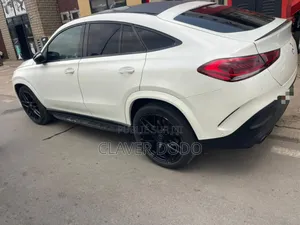Mercedes-Benz GLE-Class 2022 Blanc