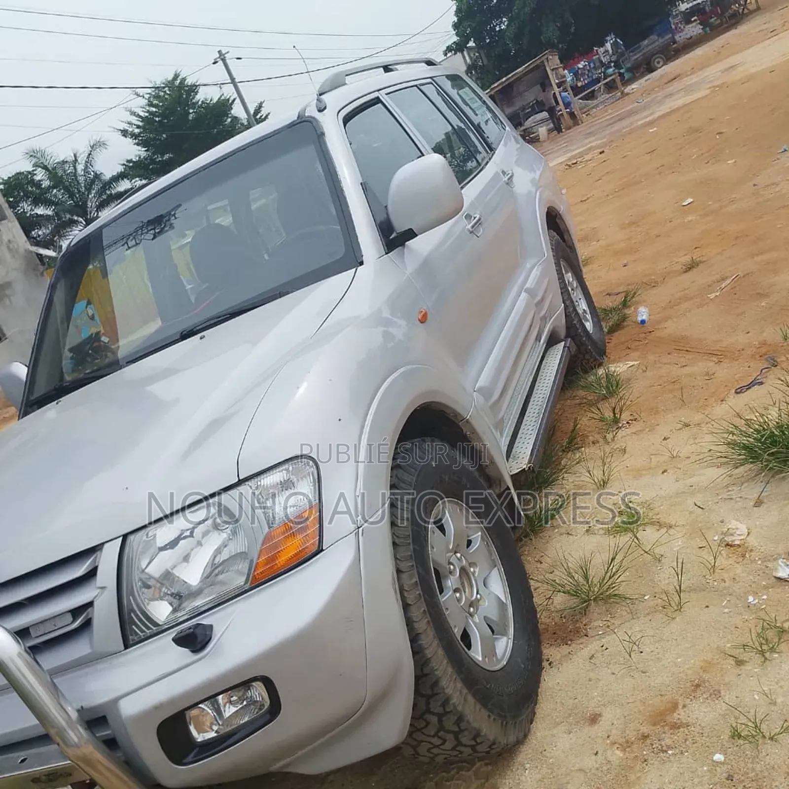 Mitsubishi Pajero 2004 Gris