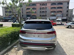 Hyundai Santa Fe 2023 Gris