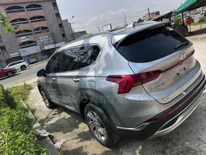 Hyundai Santa Fe 2023 Gris