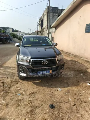 Toyota Hilux 2020 Gris