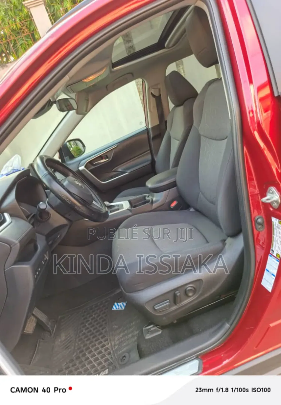 Toyota RAV4 2021 Rouge