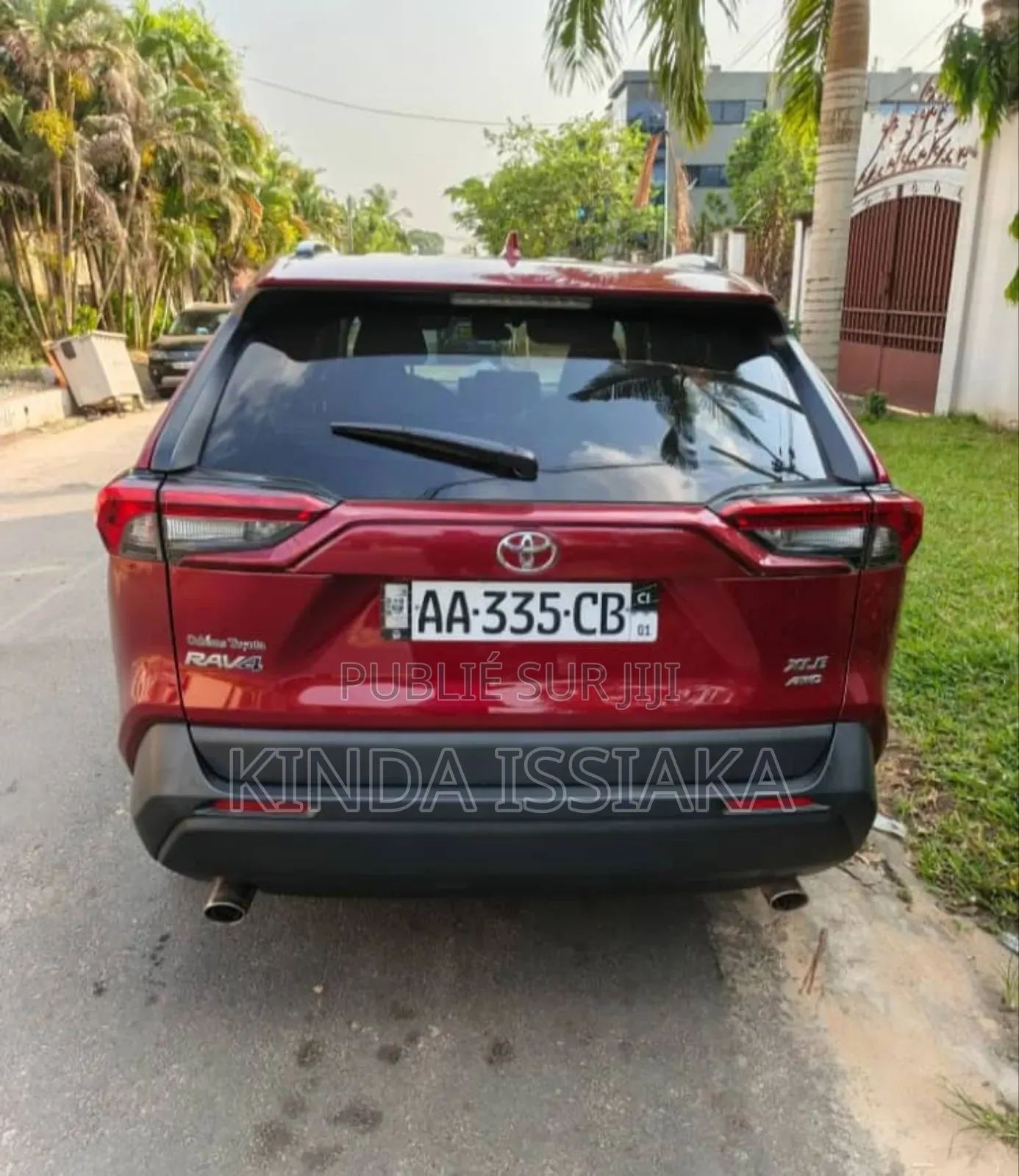 Toyota RAV4 2021 Rouge