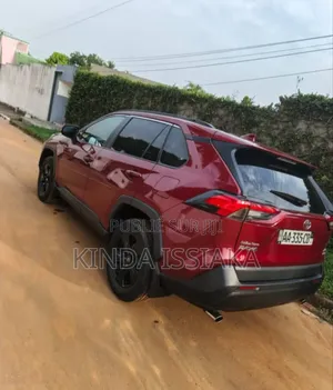 Toyota RAV4 2021 Rouge